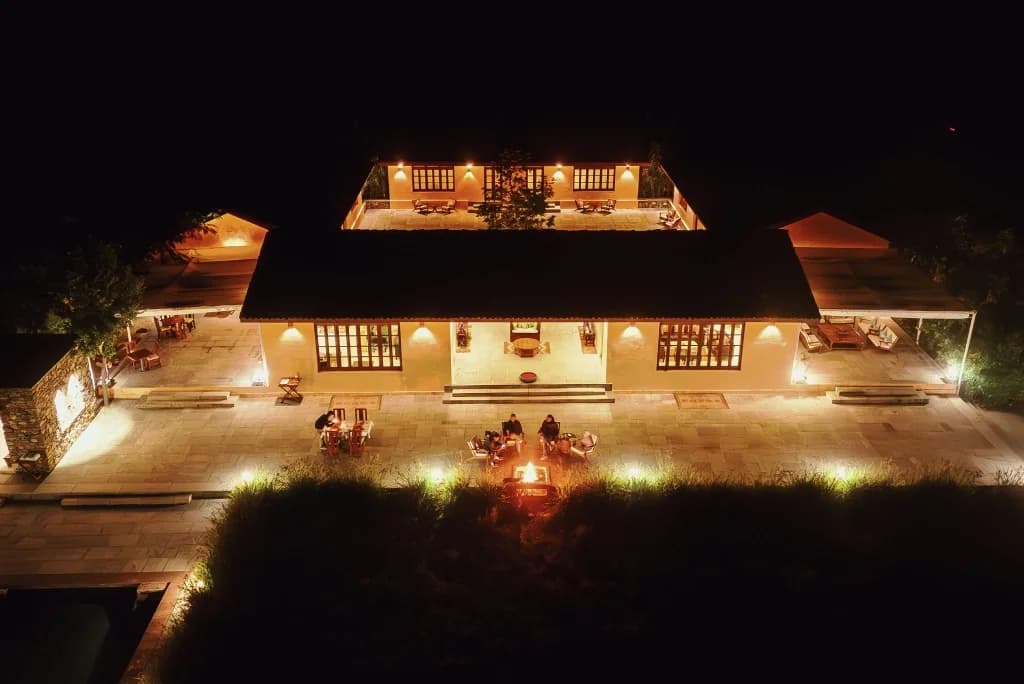 Outdoor dining experience at Bijapur Lodge Jawai